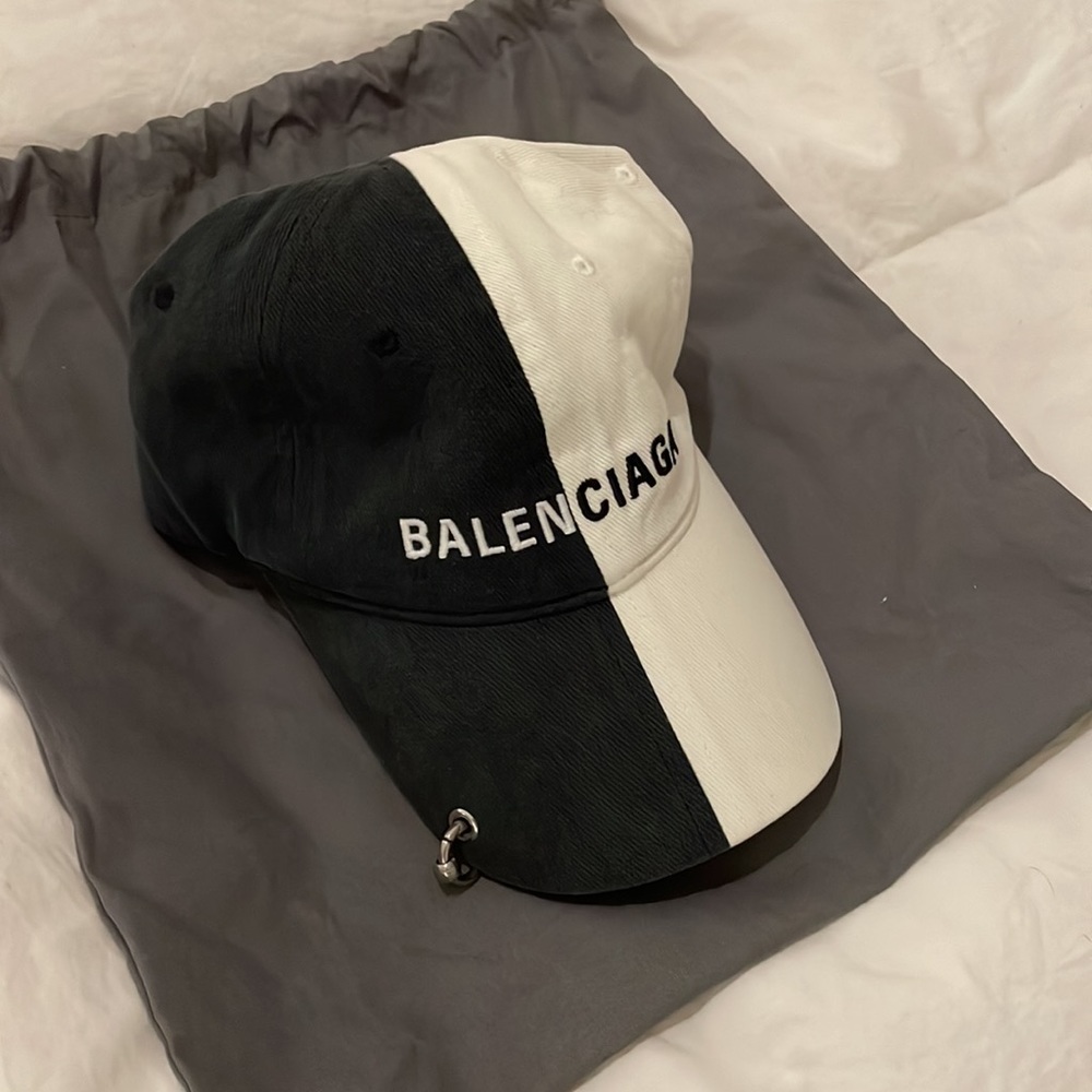 Balenciaga 50/50 cap